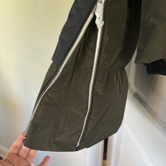 Mackage Inari-o Down Coat Two Tone Puffer Jacket Navy Green Mixed Media Parka - Picture 7 of 17